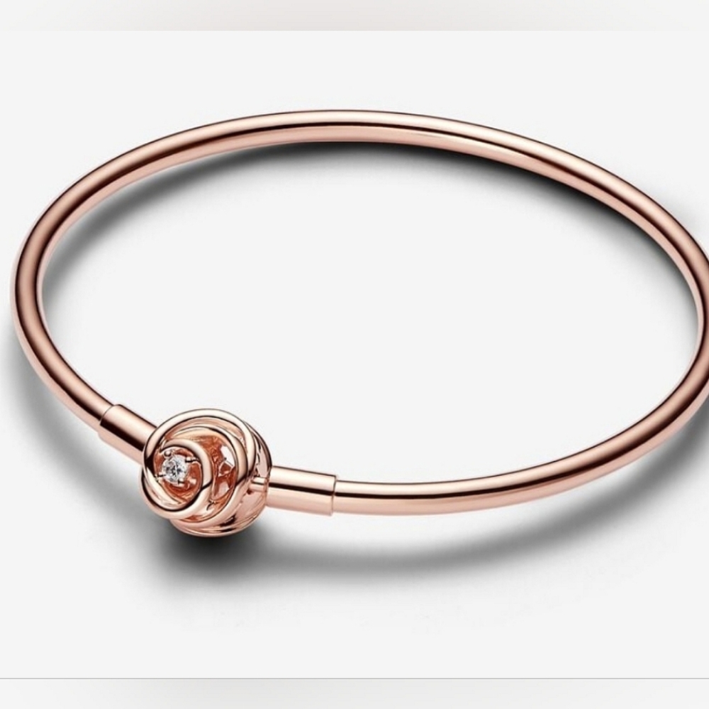 Authentic NEW Pandora Pandora Moments Encircled Clasp Bangle 14KRGP CZ